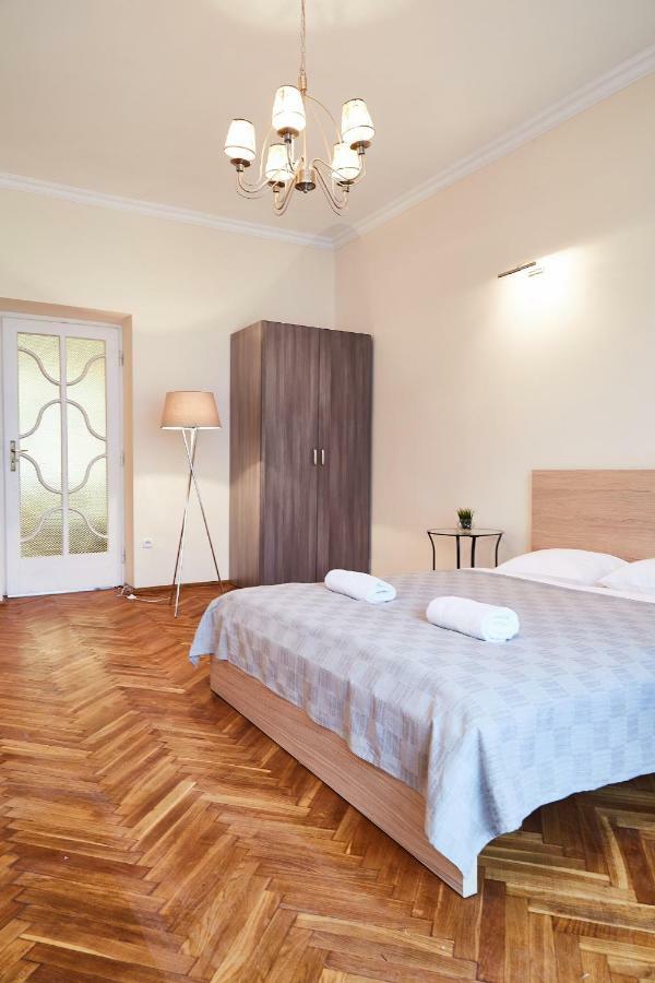 Modern Apartments Krasków Εξωτερικό φωτογραφία